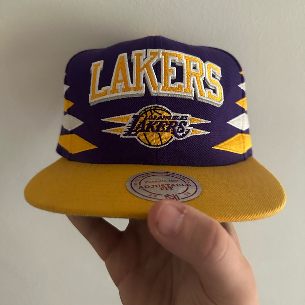 Mitchell and Ness Los Angeles Lakers Diamond Cut SnapBack